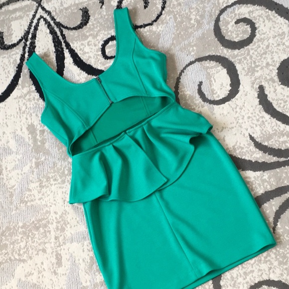 NWOT Slate & Willow Peplum Dress - Picture 4 of 8